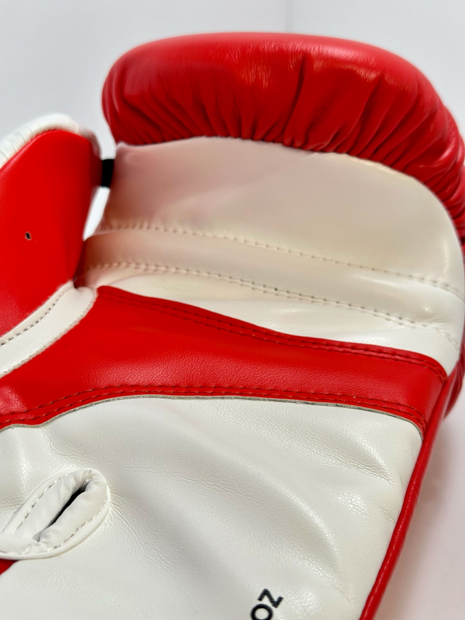 Adidas WAKO Approved Kickboxing Fight Gloves, Cowhide Cuir Leather Speed 165 adiSBG165 Competition Gloves 10 Oz Red palm left hand