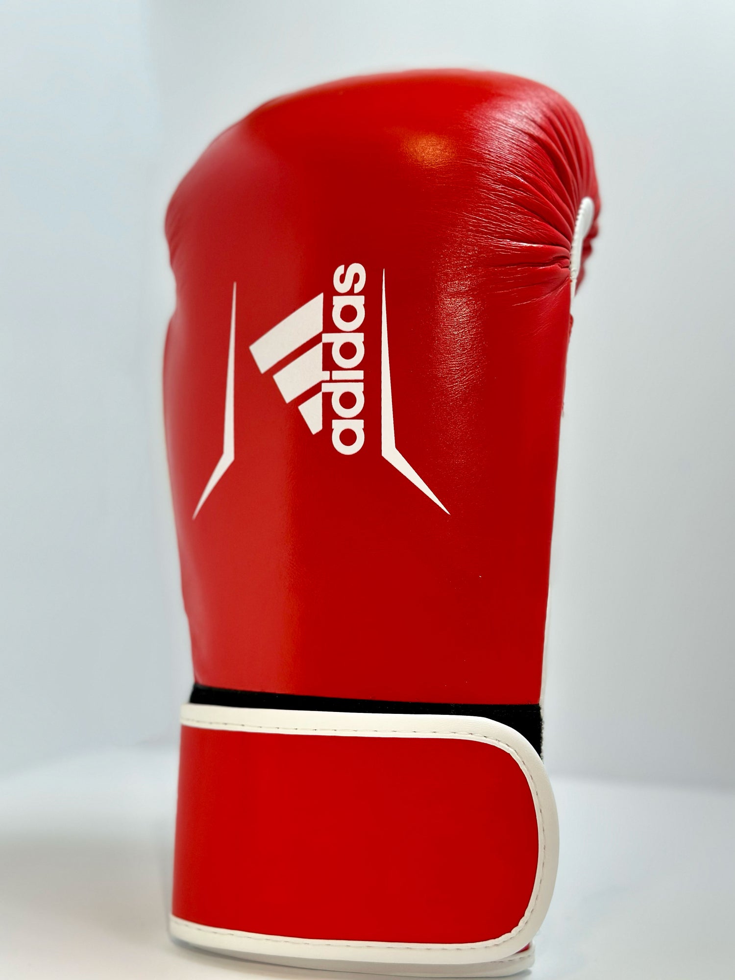 Adidas WAKO Approved Kickboxing Fight Gloves, Cowhide Cuir Leather Speed 165 adiSBG165 Competition Gloves 10 Oz Red right glove